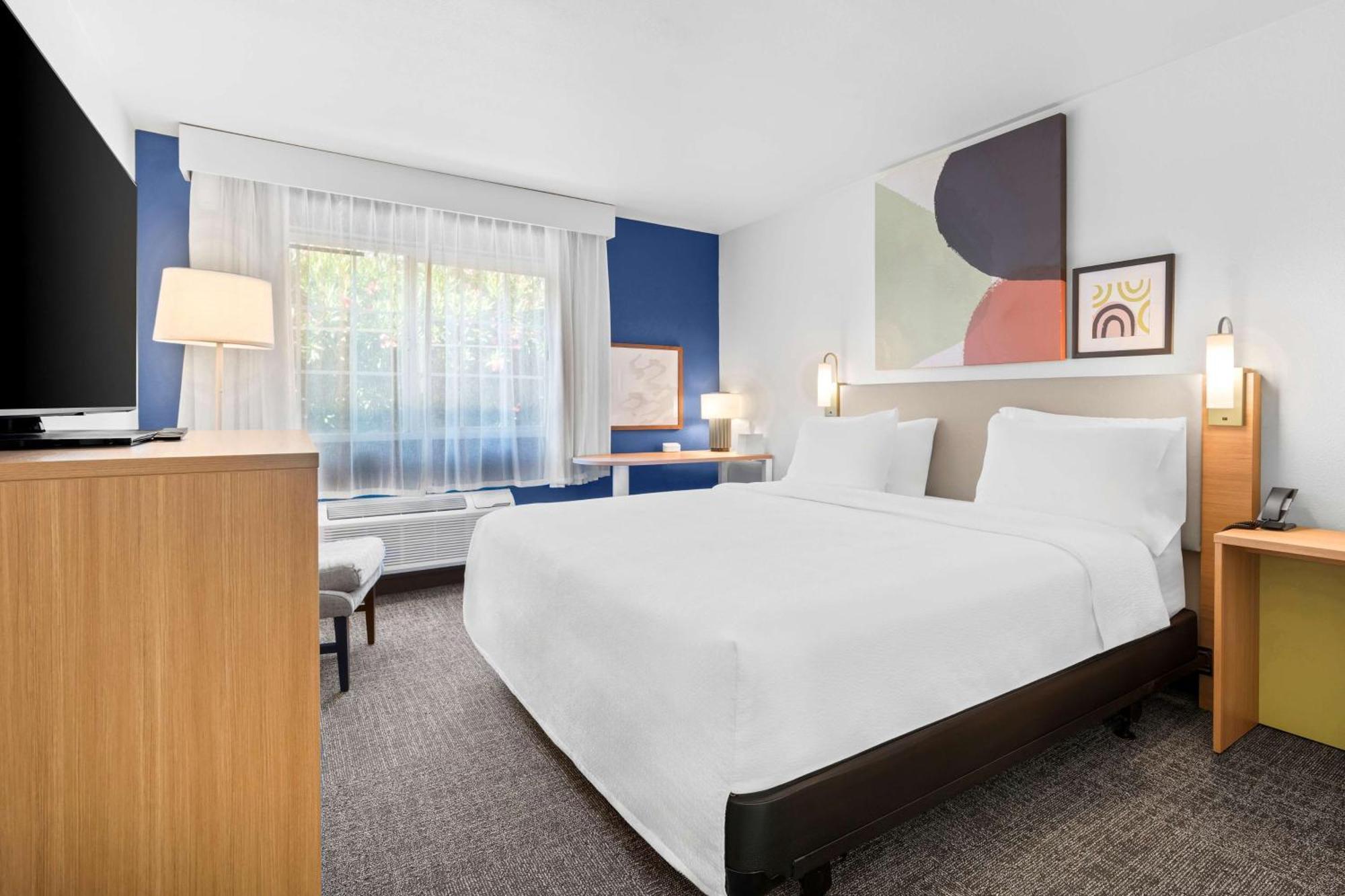 Spark By Hilton Modesto Eksteriør bilde