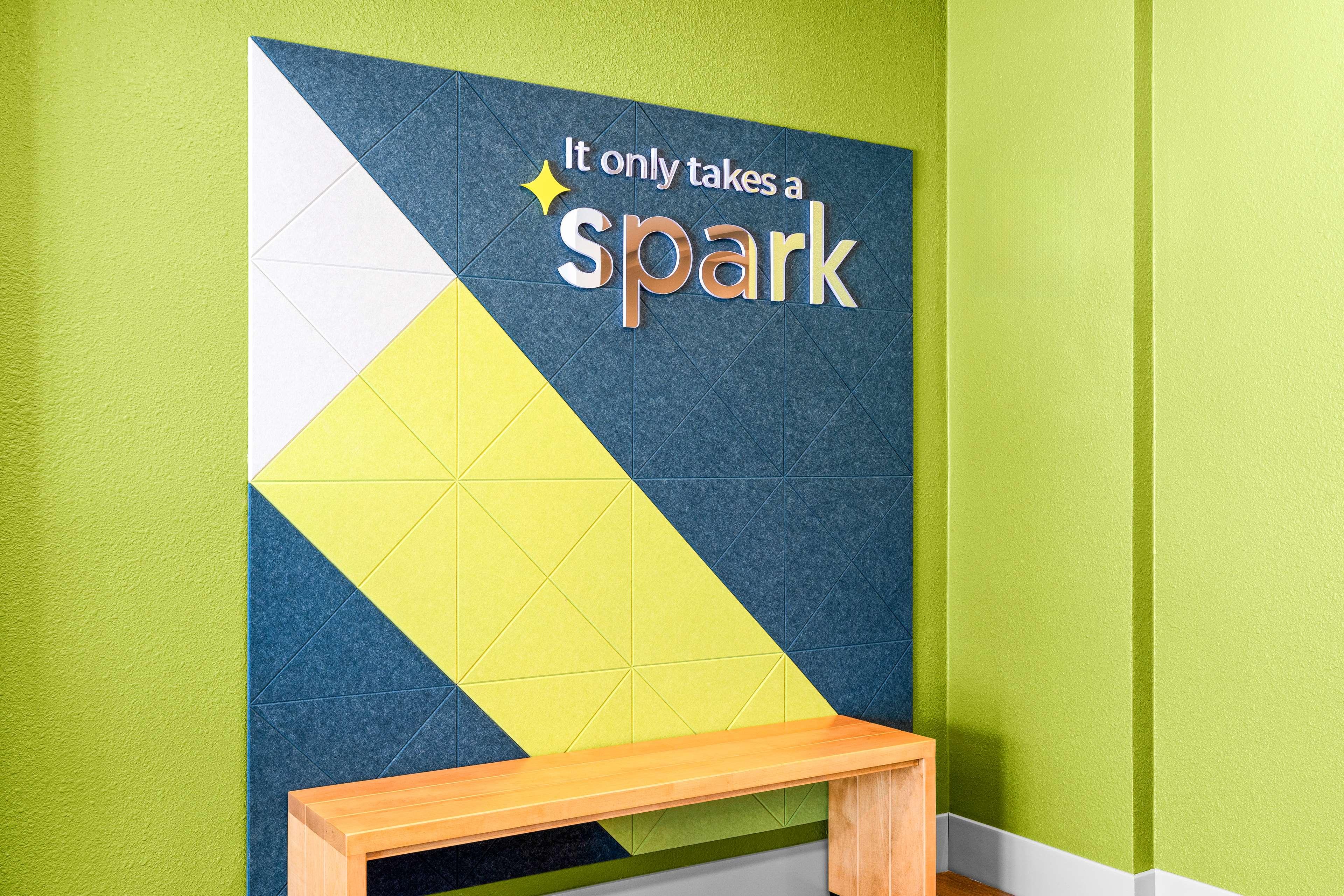 Spark By Hilton Modesto Eksteriør bilde