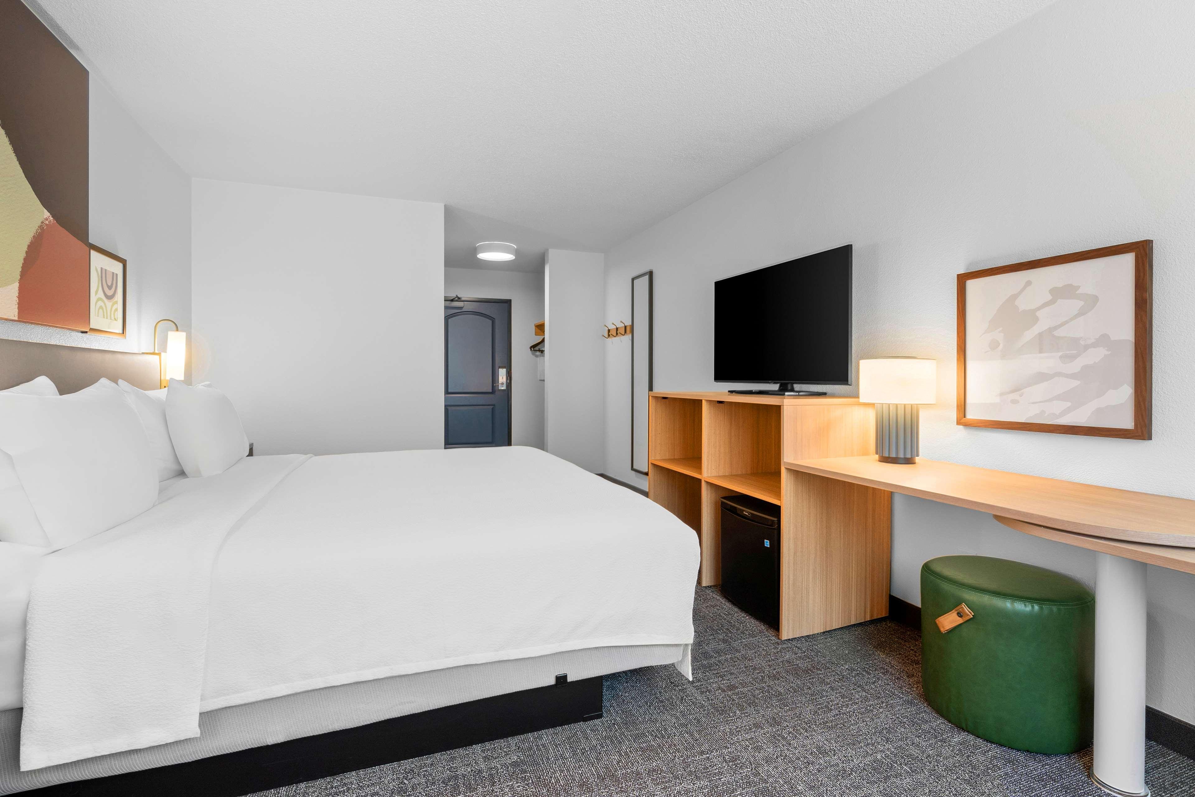 Spark By Hilton Modesto Eksteriør bilde