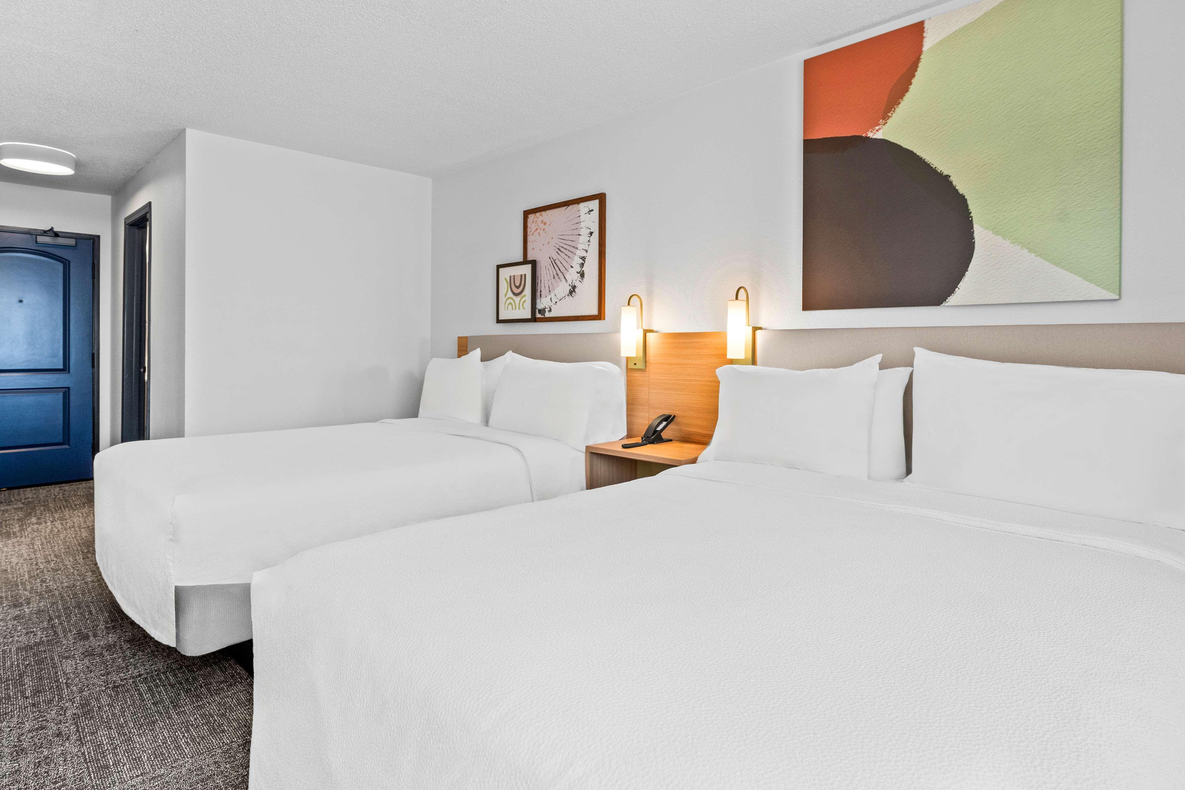 Spark By Hilton Modesto Eksteriør bilde